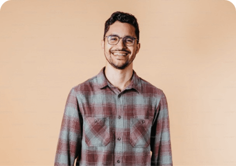 外国の男性の笑顔の写真